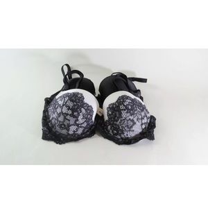 Victoria's Secret Intimates & Sleepwear - NWT Victoria’s Secret lace dream angels lined demi Victoria's Secret Intimates & Sleepwear - NWT Victoria’s Secret lace dream angels lined demi